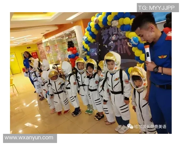 足球明星携手萌娃共创梦想之旅温馨瞬间尽显童趣与激情